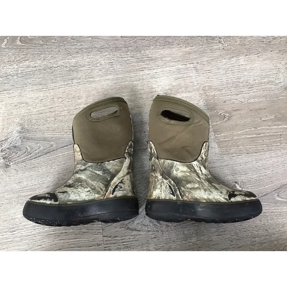 Bogs Toddler Size 9 Waterproof Mossy Oak Camo Insulated Kids Winter Boots